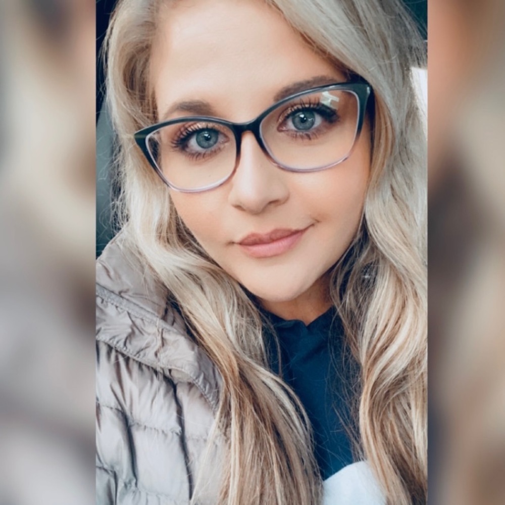 Meet your Posher, Samantha
